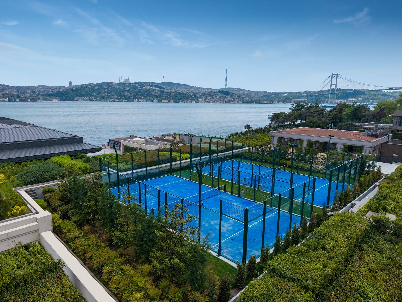 伊斯坦堡博斯普魯斯文華東方酒店面海的板網球(Padel)球場