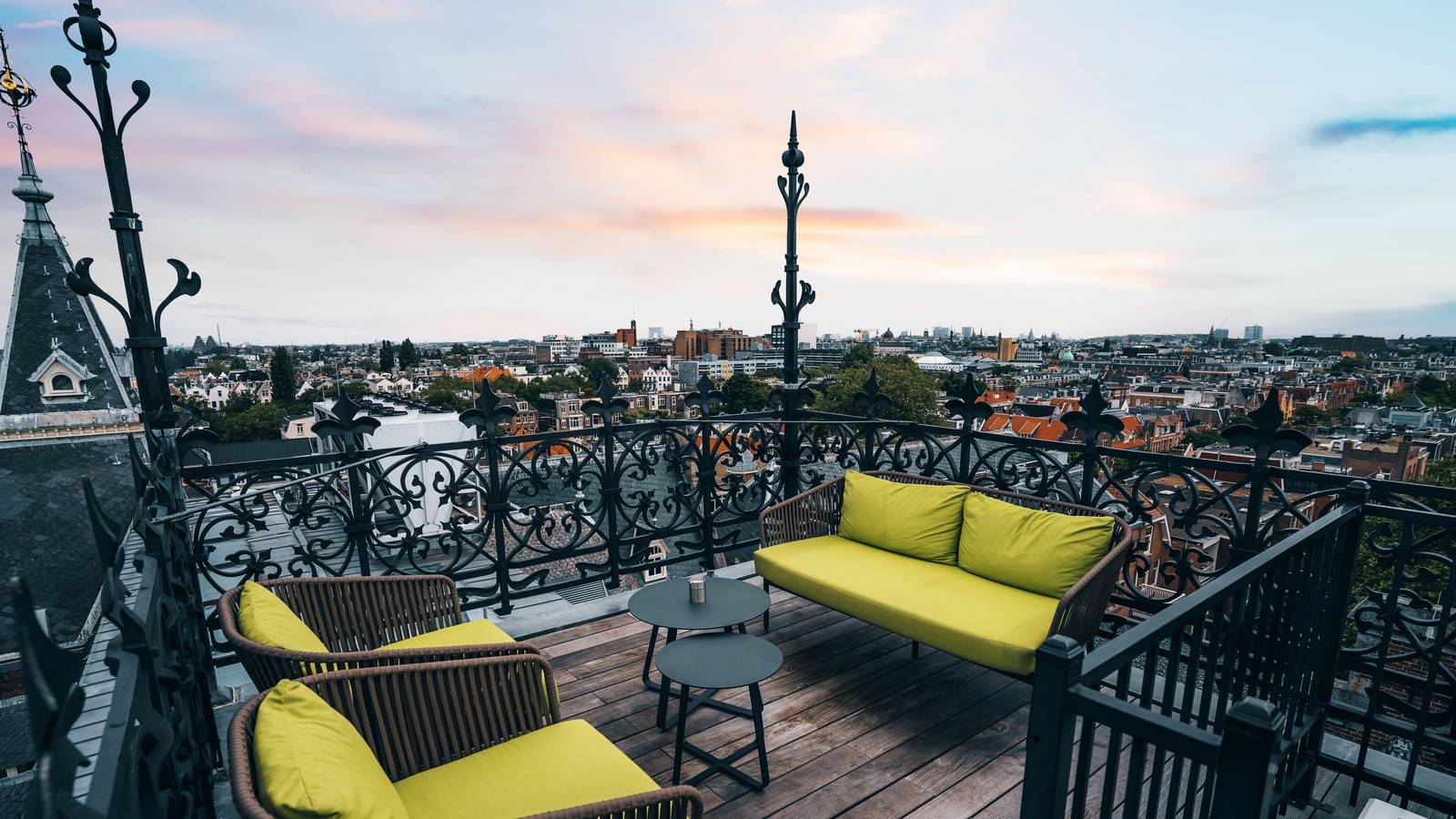 Amsterdam Suite 屋頂露台與城市天際線