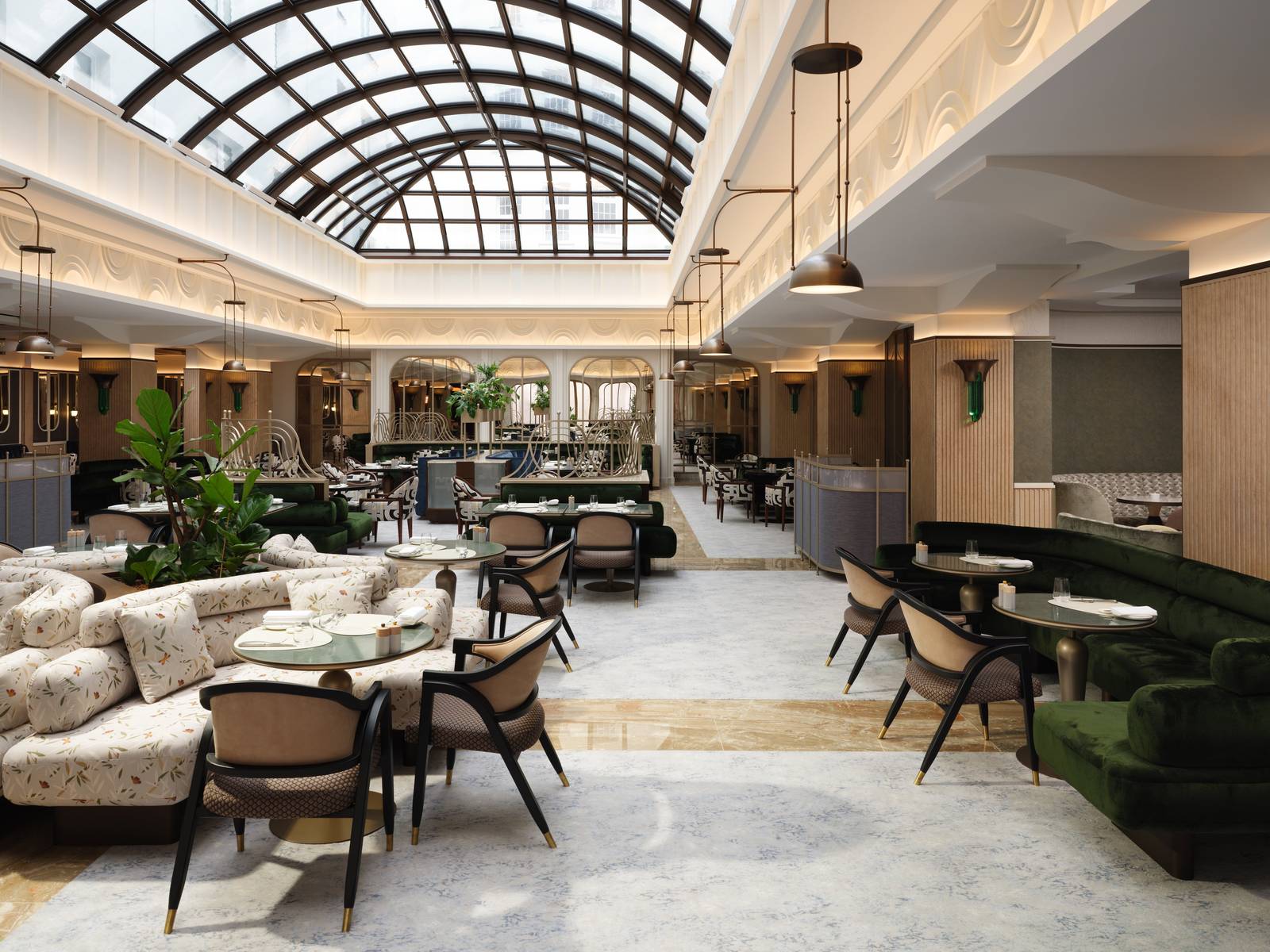 維也納文華東方酒店 Atelier 7 玻璃圓頂下的用餐大廳