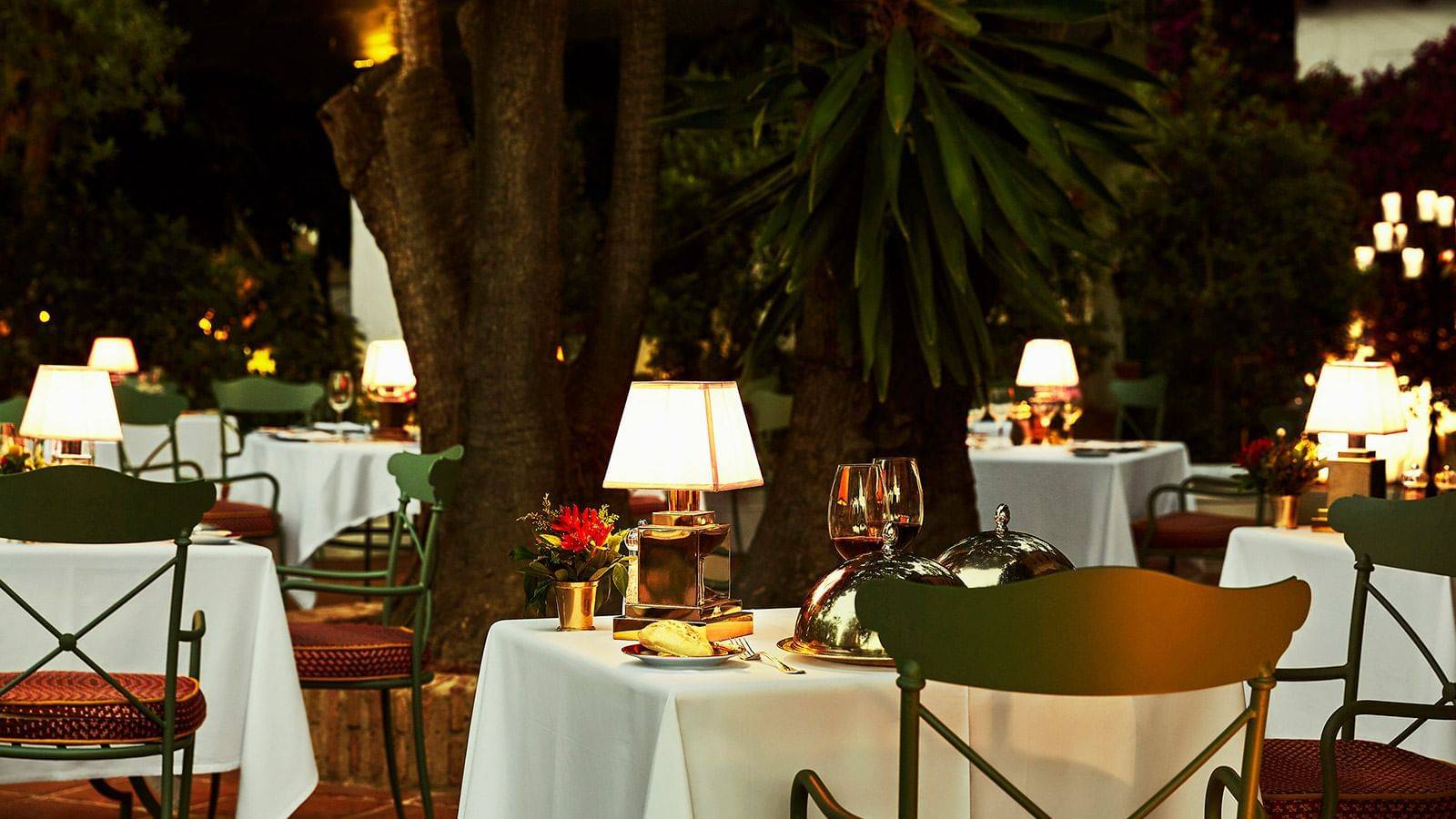 Marbella Club Hotel The Grill 夜晚露台座位