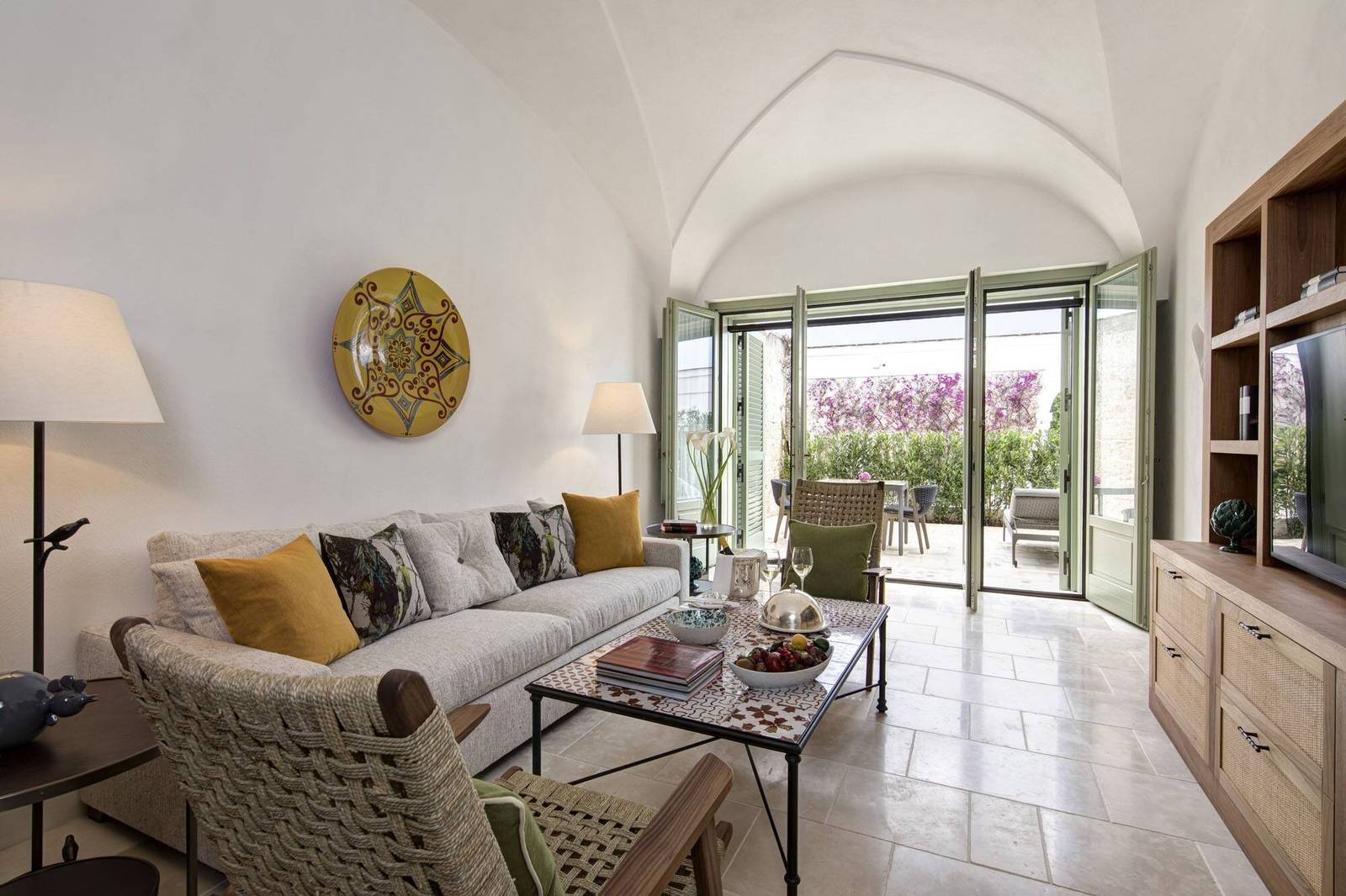 Masseria Torre Maizza Deluxe Junior Suite 拱頂起居區