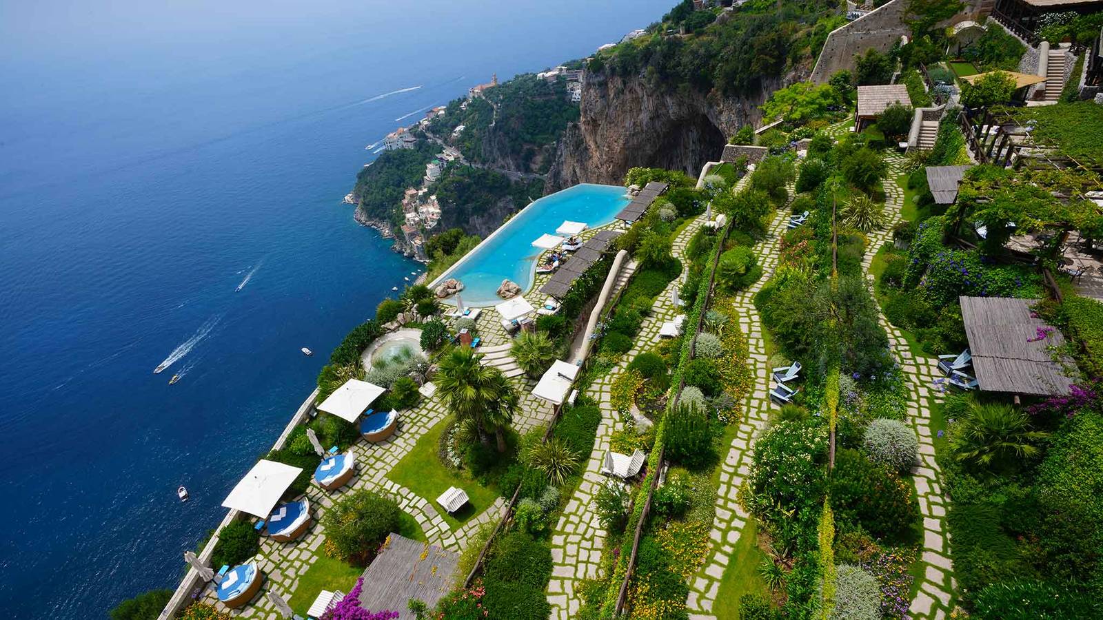 Monastero Santa Rosa 層層梯田花園俯瞰