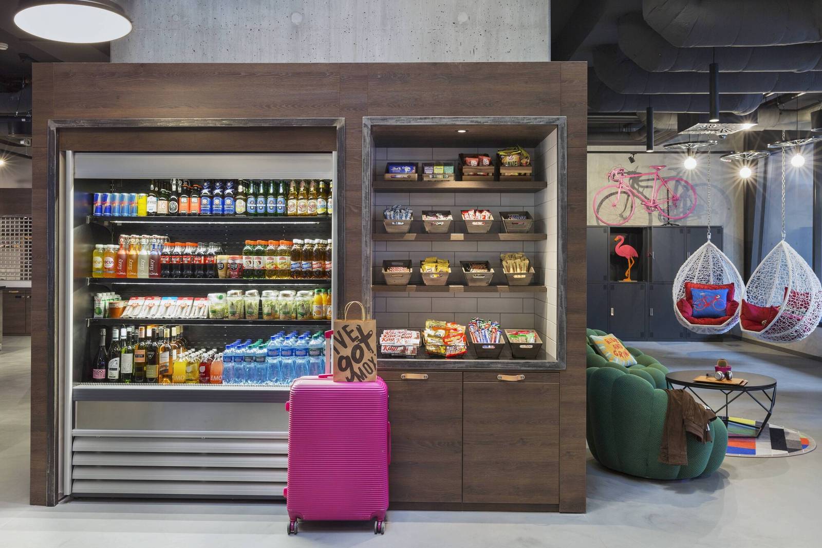 洛桑 Moxy Lausanne City 24 小時 Pick Ups 輕食櫃