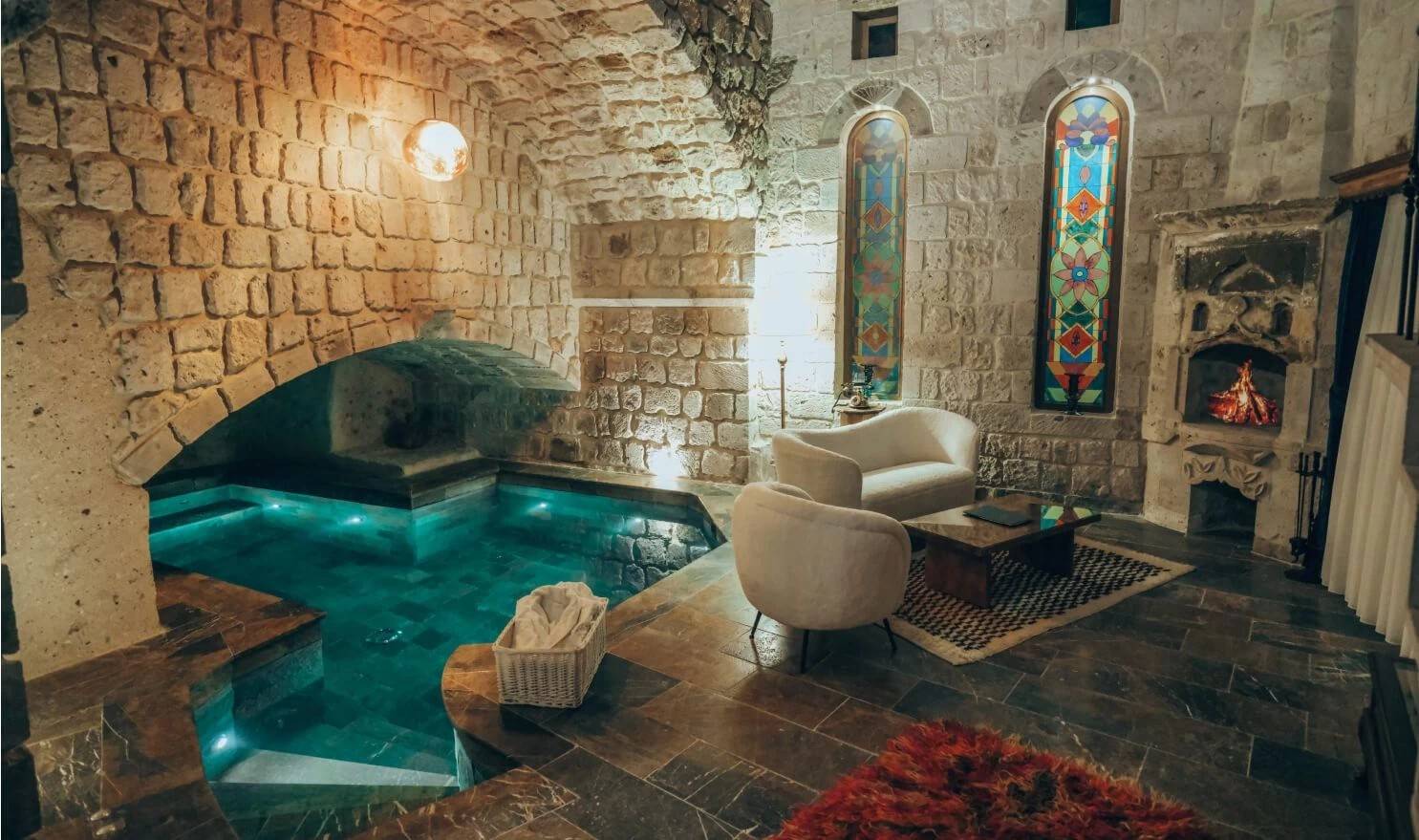 Museum Hotel Mystic Pool Suite 洞穴私人泳池
