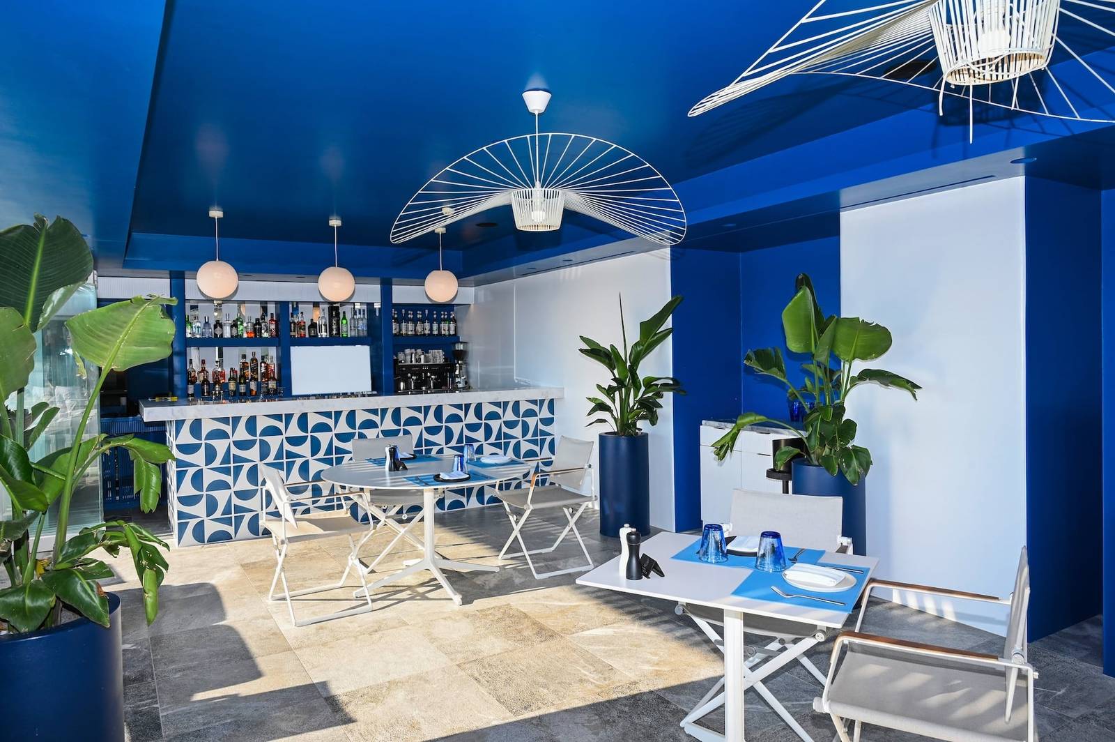 Mykonos Riviera The Pool Club 池畔酒吧