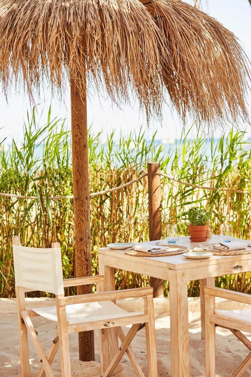 伊維薩島 Nobu Hotel Ibiza Bay Chambao 海灘餐廳座位