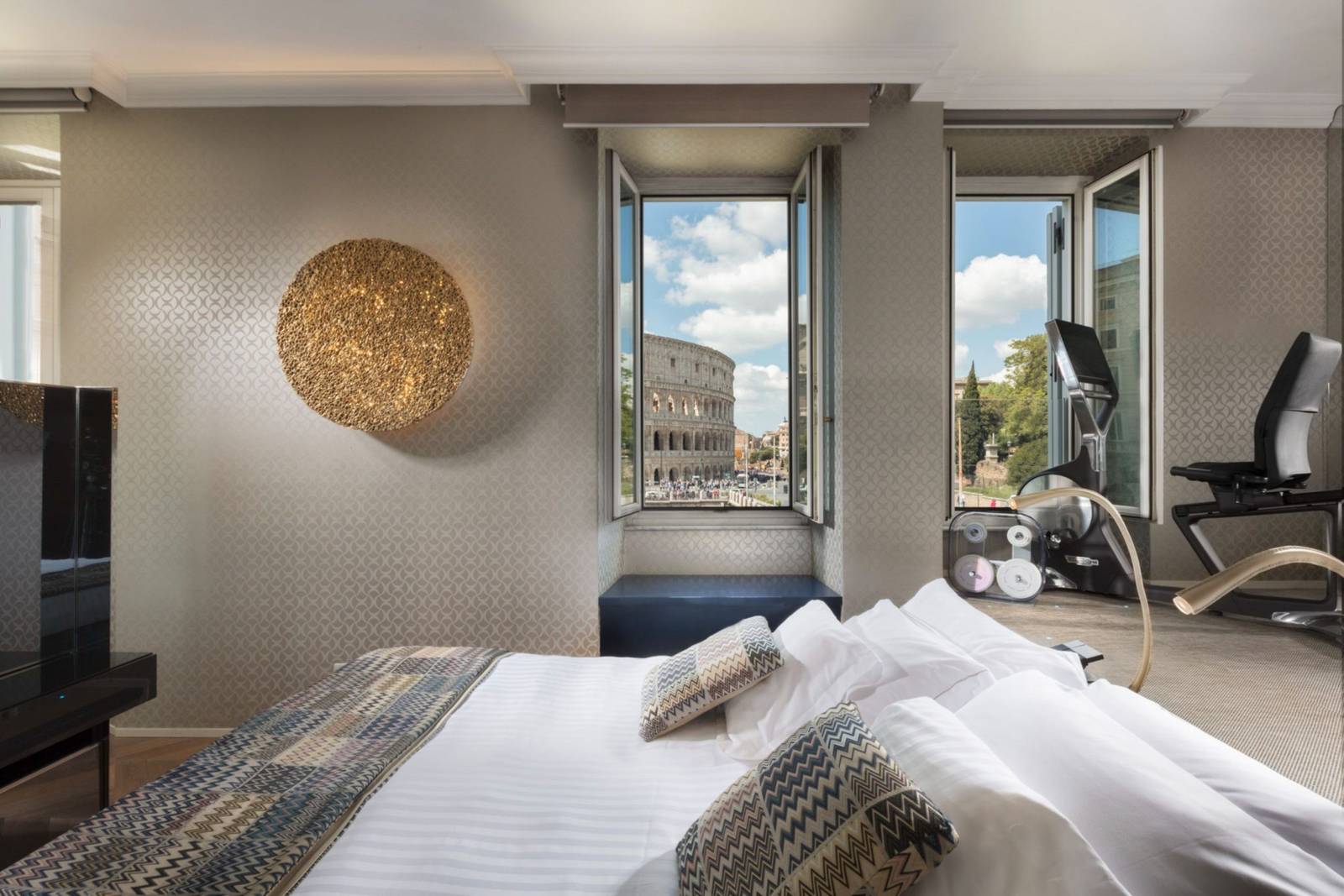Suite Colosseo 臥室內的私人健身器材