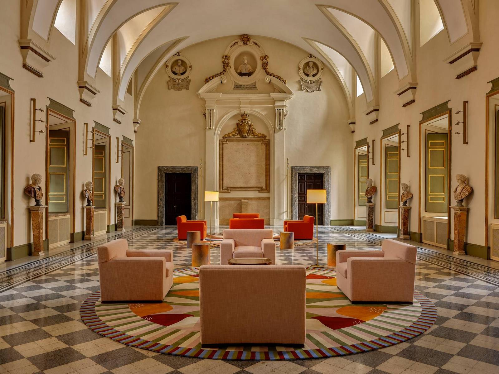 羅馬 Palazzo Talìa 濕壁畫拱頂下的 Aula Magna