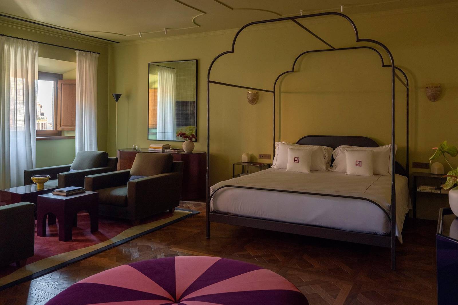 羅馬 Palazzo Talìa Grand Junior Suite 四柱床臥室