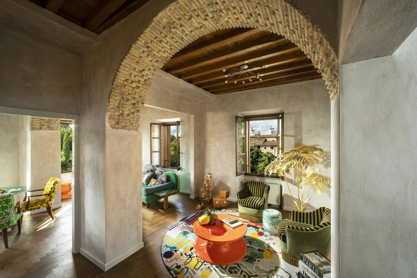 Palm Suite Grand Palm Suite 石拱下的起居空間