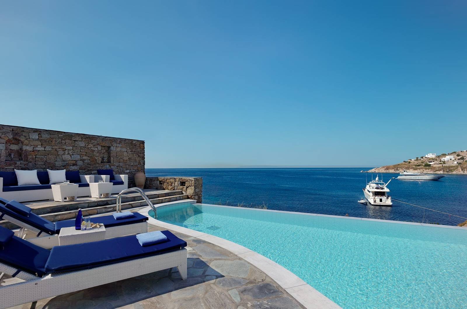 Petasos Beach Resort & Spa Private Pool Suite 面海無邊際泳池