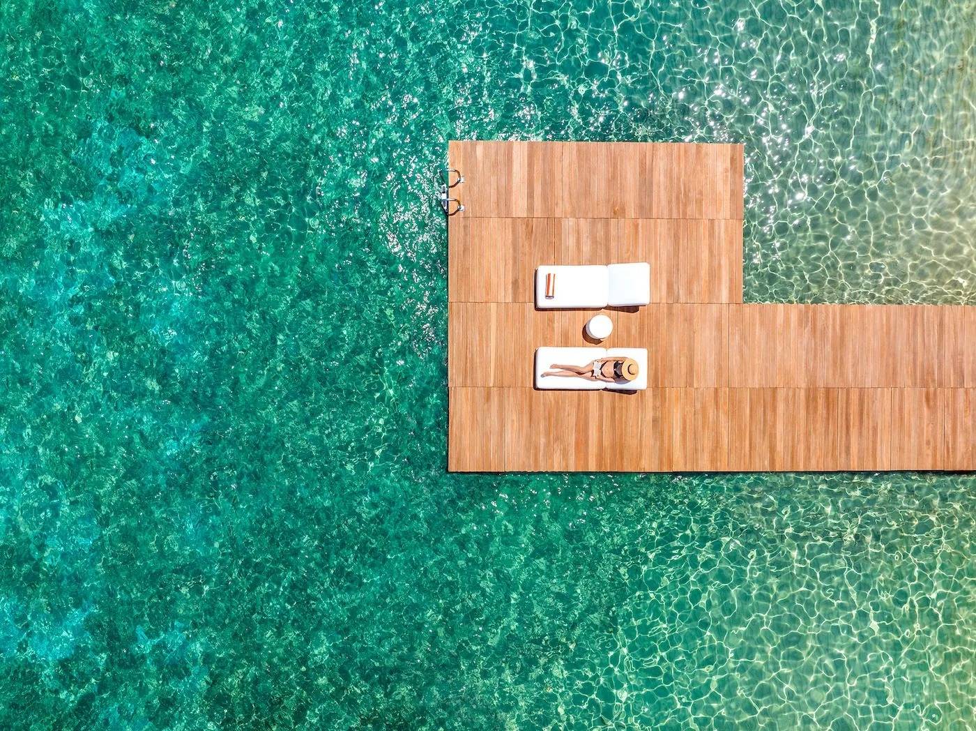 Porto Zante Villas & Spa 海上木平台俯瞰