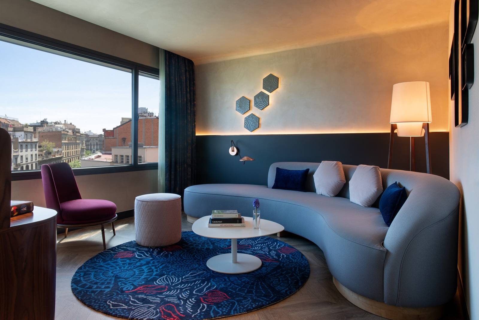 巴塞隆納 Renaissance Barcelona Hotel 套房起居區