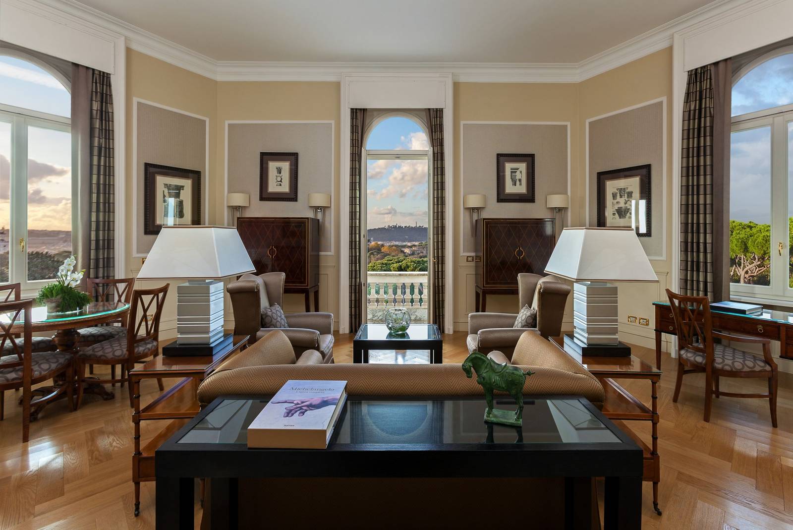 Rome Marriott Grand Hotel Flora 總統套房起居室