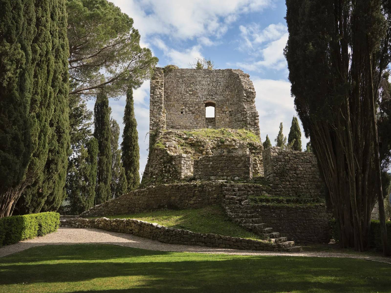 Castiglion del Bosco 十二世紀城堡遺跡