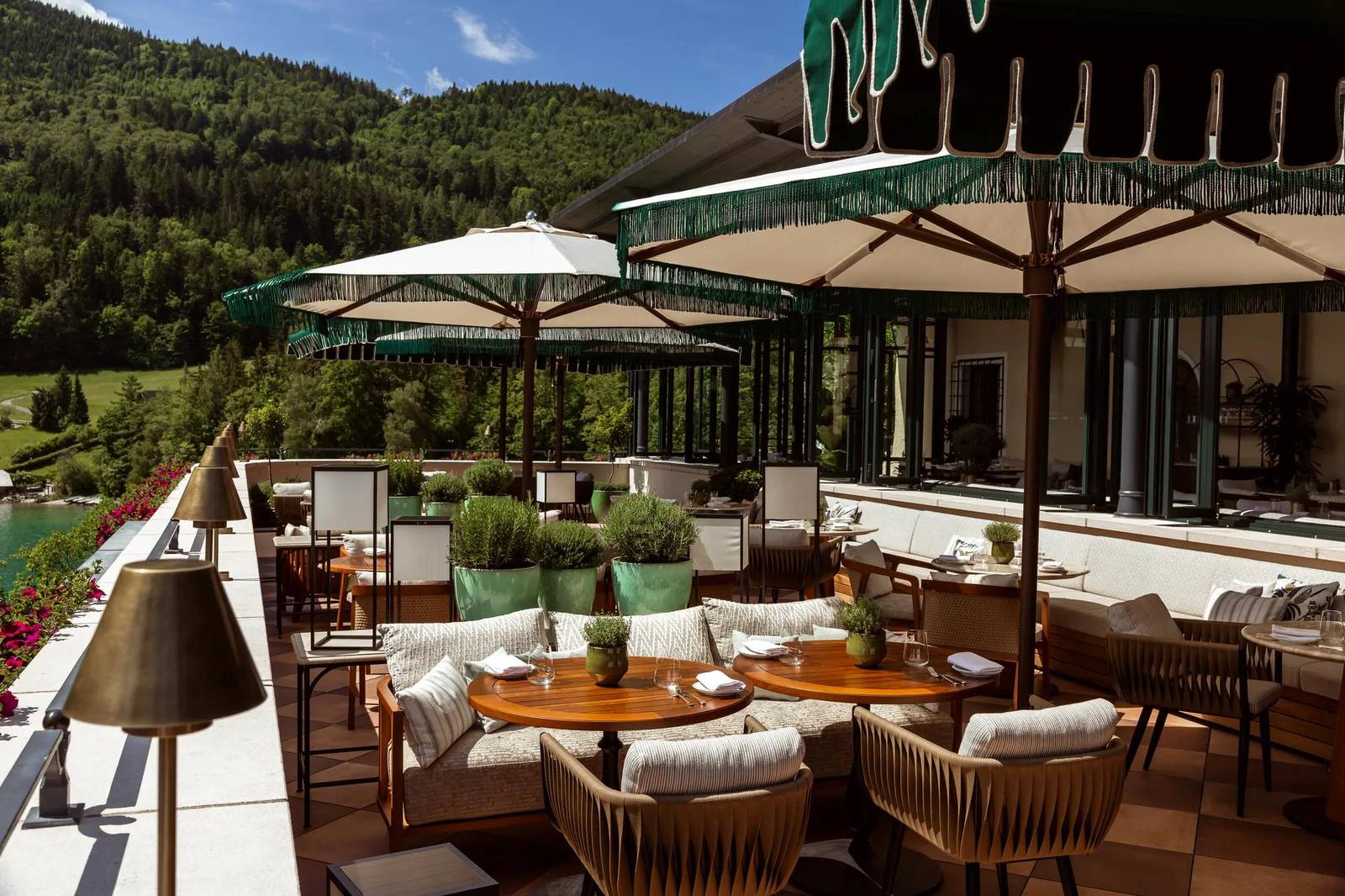 Rosewood Schloss Fuschl Seeterrasse 湖景露台