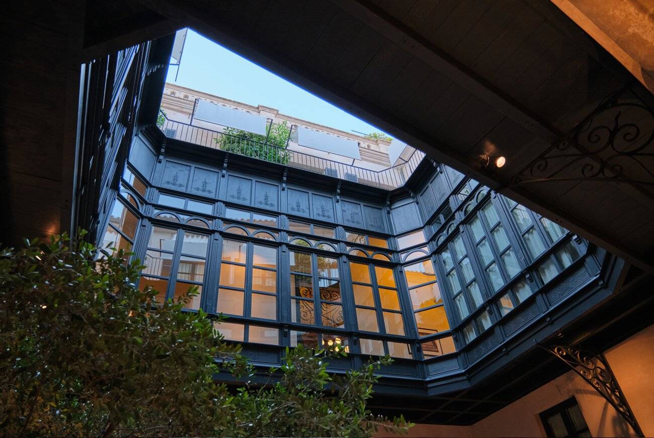 Sant Francesc Hotel Singular 玻璃天井中庭