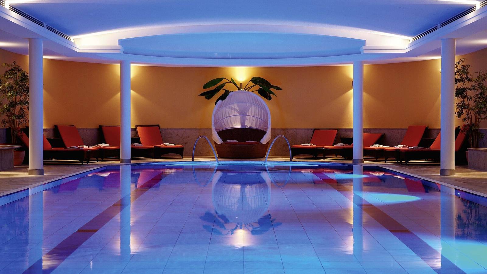 Schloss Elmau Family Spa 室內泳池