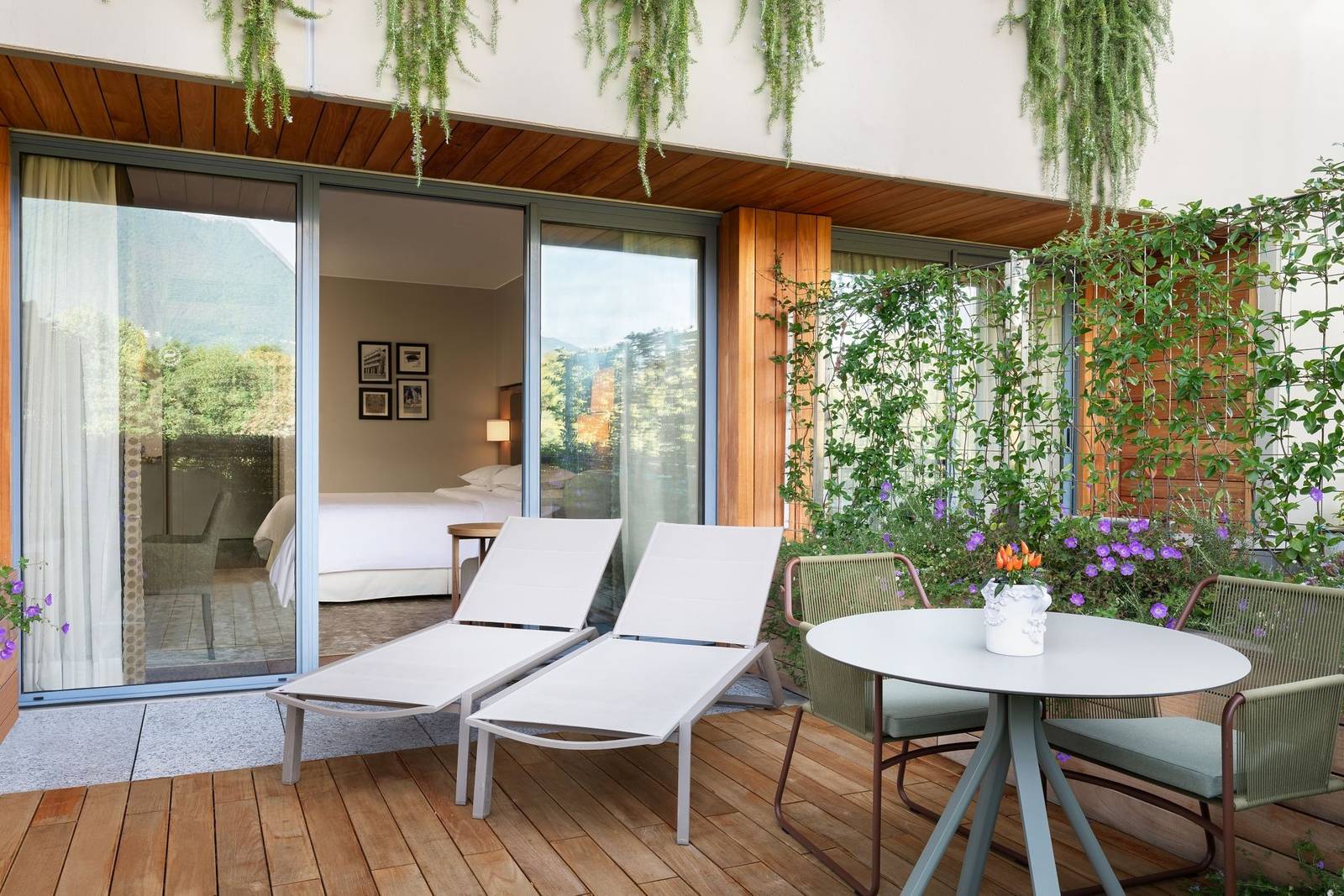 科莫喜來登酒店 Deluxe Terrace 客房與私人露台