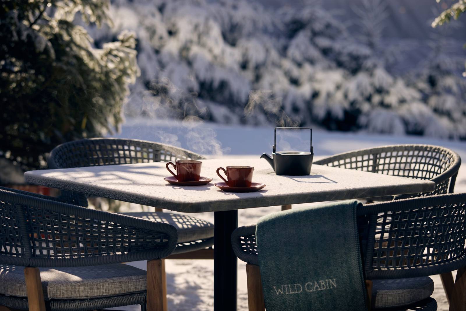 克蘭蒙塔納 Six Senses Wild Cabin 滑雪道旁的雪地露台