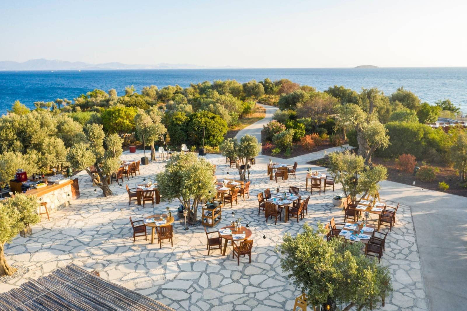 Six Senses Kaplankaya Meze by the Sea 橄欖樹下的座位