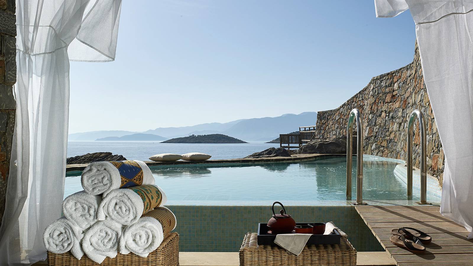 St. Nicolas Bay 度假村 Poseidon Spa 海景泳池露台