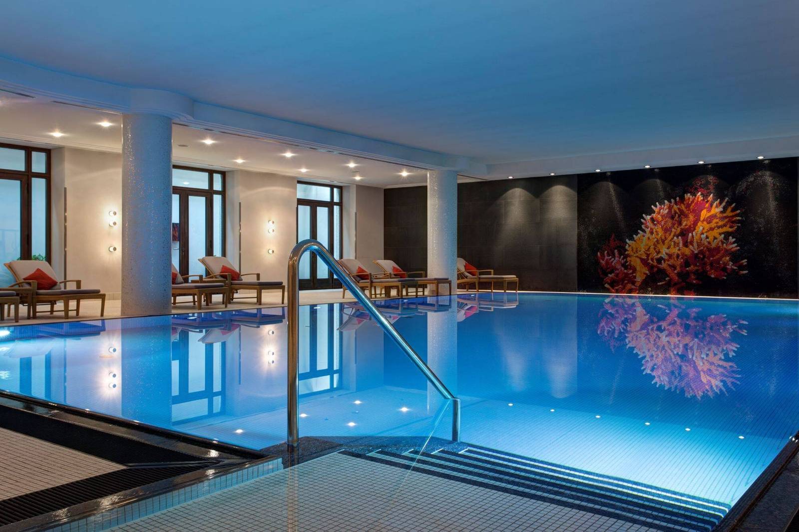 The Charles Hotel Spa 15 公尺室內泳池
