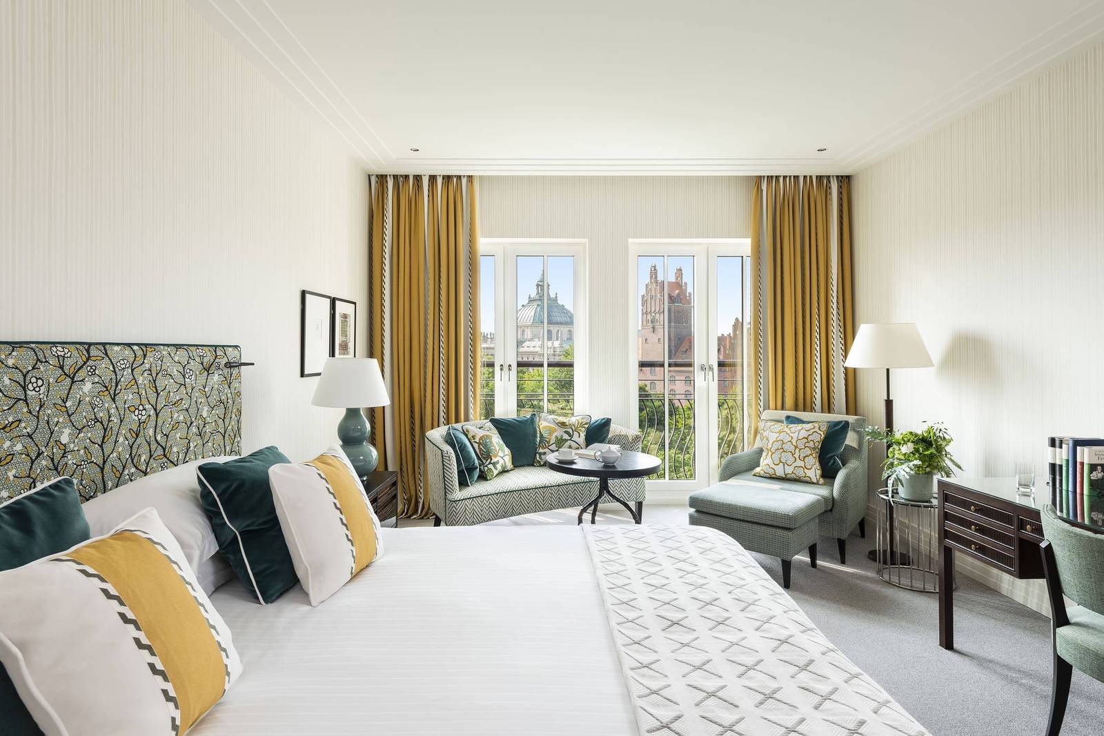 The Charles Hotel Deluxe Panoramic View 客房