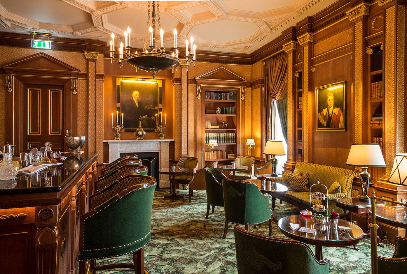 The Lanesborough The Library Bar 木質書房酒吧