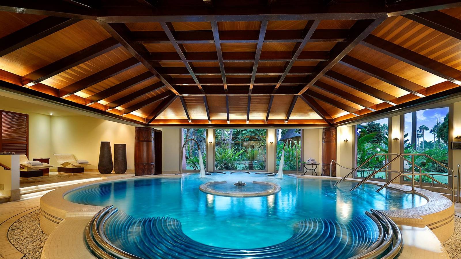Ritz-Carlton Abama Spa 室內水療池