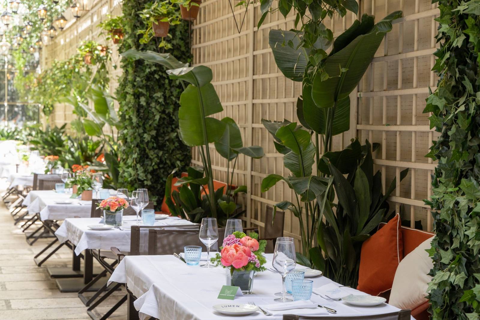 羅馬瑞吉酒店 Lumen Garden 戶外餐桌