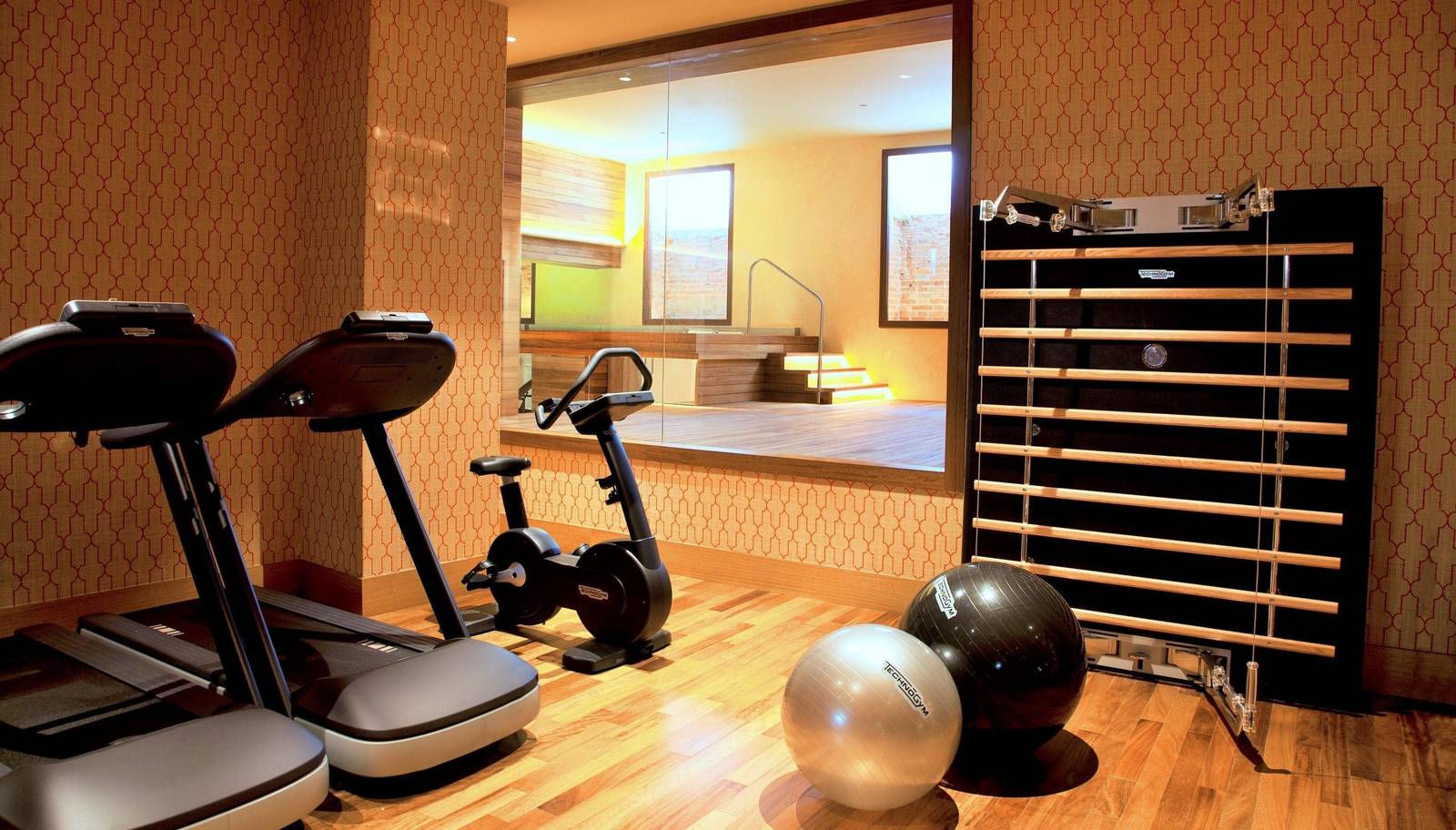 URSO Hotel & Spa Technogym 健身中心