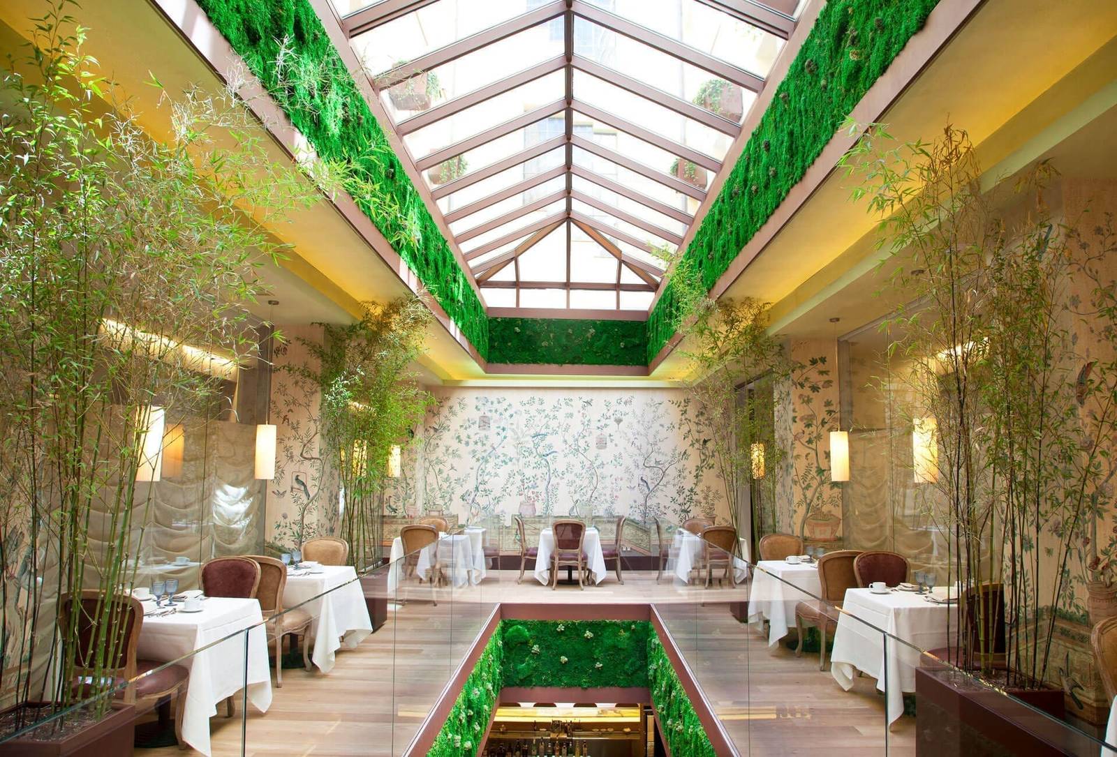 URSO Hotel & Spa The Conservatory 玻璃天窗與垂直花園