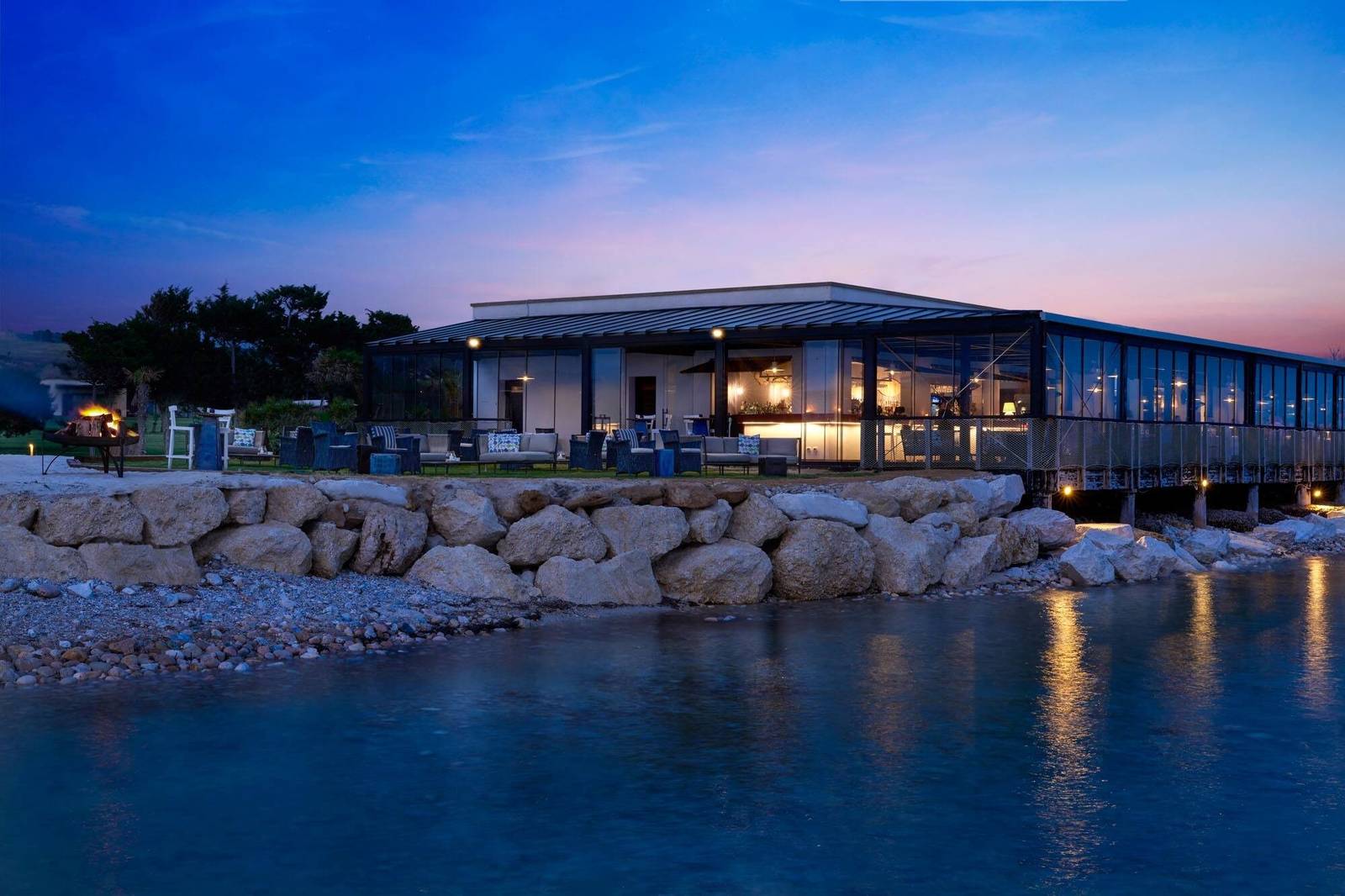 Verdura Resort 海濱餐廳 Amare 夜景