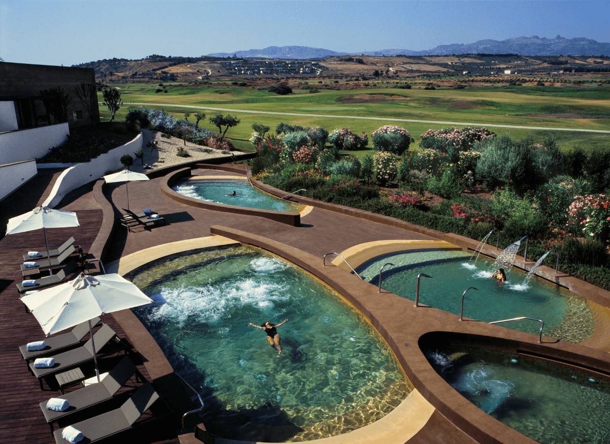 Verdura Resort Irene Forte Spa 戶外海水理療池