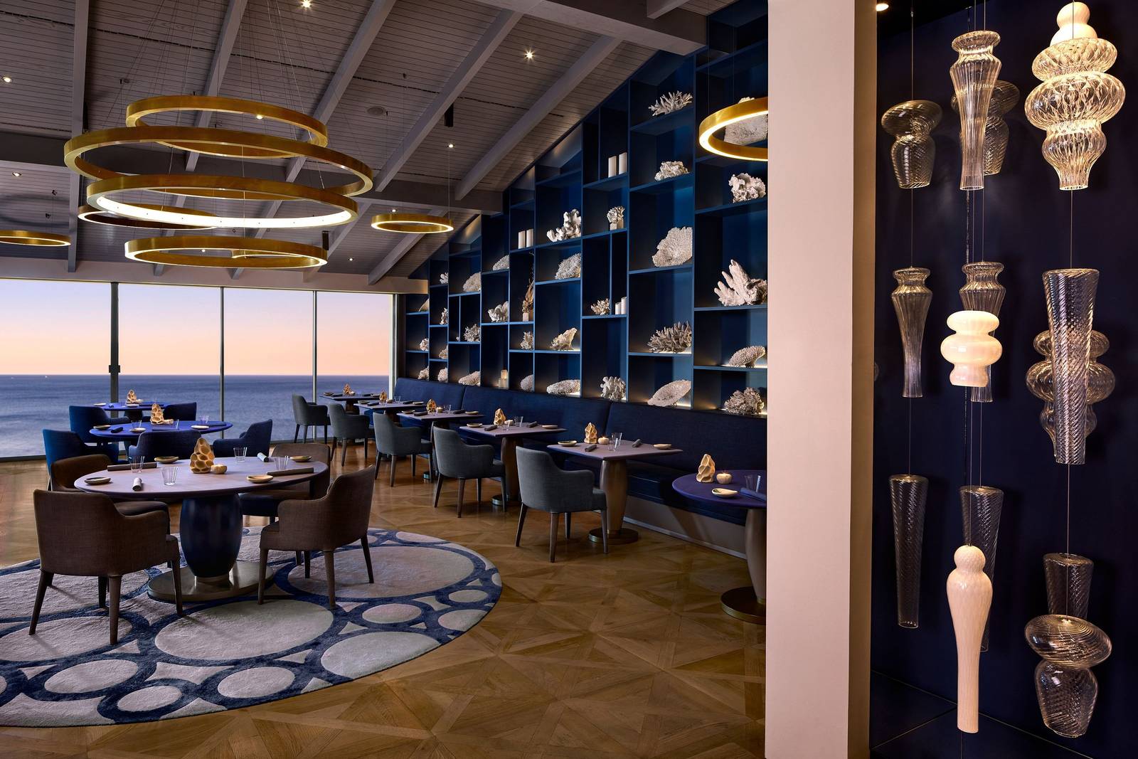 Vila Vita Parc Ocean 餐廳面海用餐室