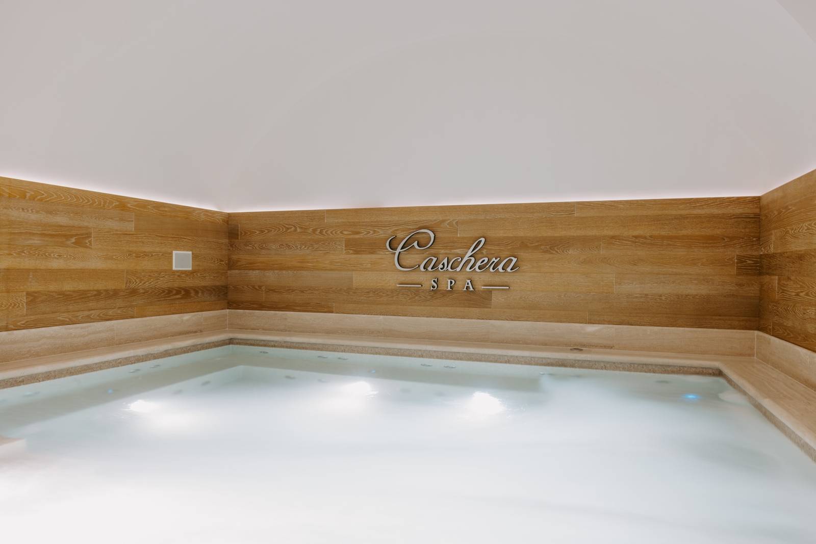 Villa Spalletti Trivelli Caschera SPA 水療池