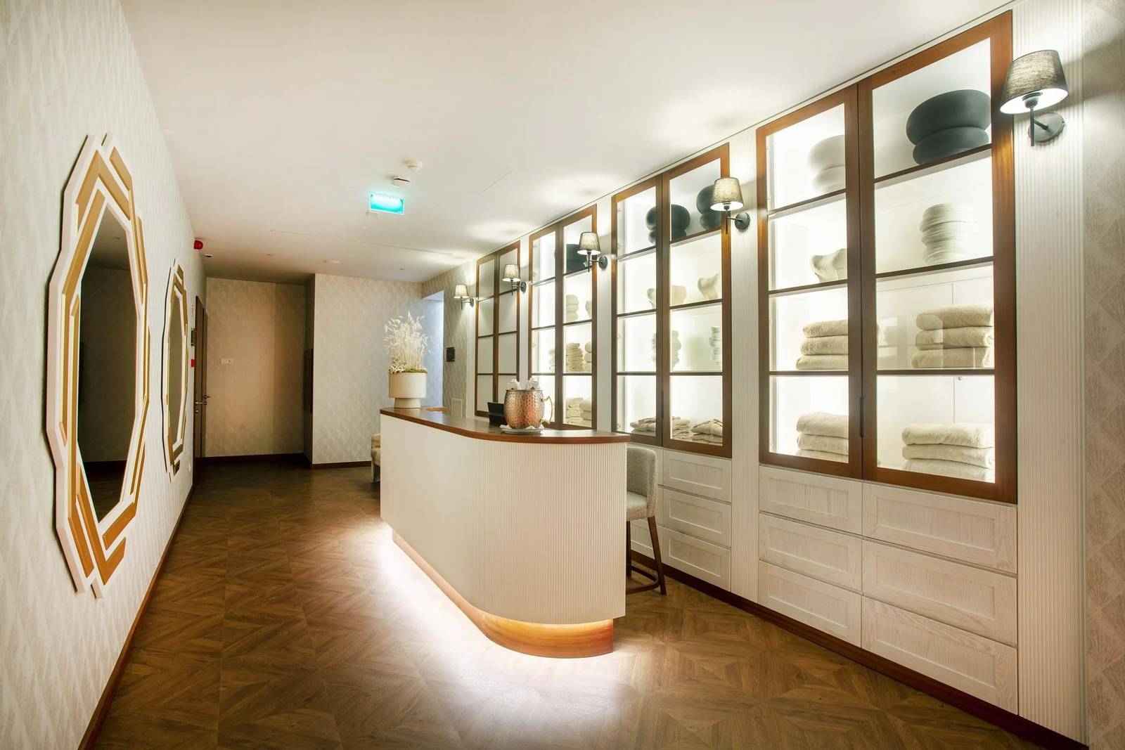 Wine & Books Porto Hotel Spa 接待區