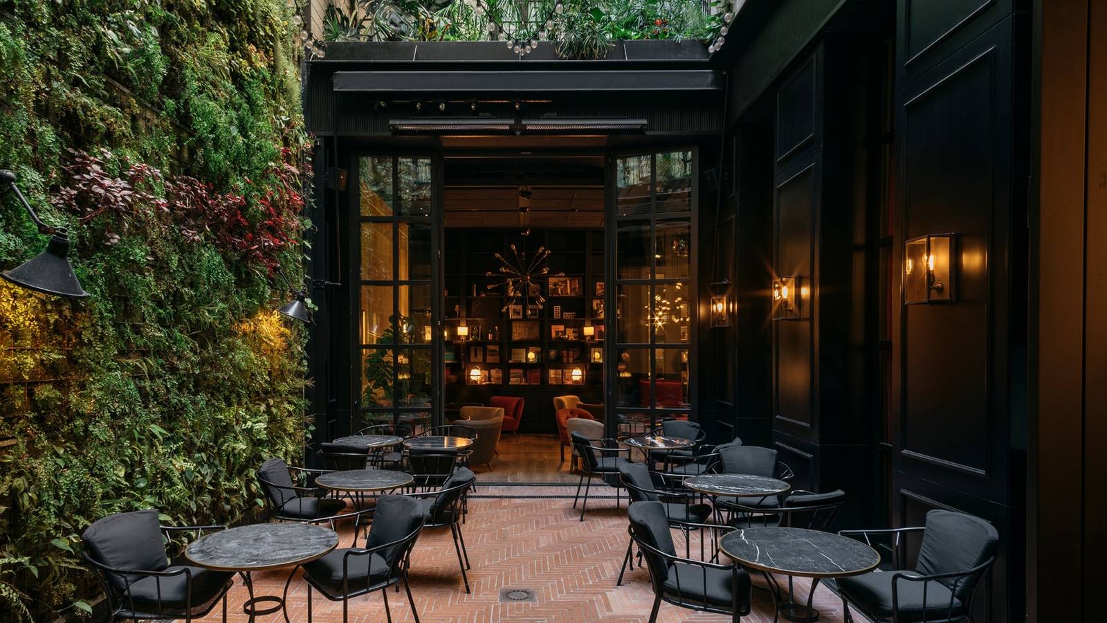 巴塞隆納 Wittmore Hotel 垂直花園中庭座位