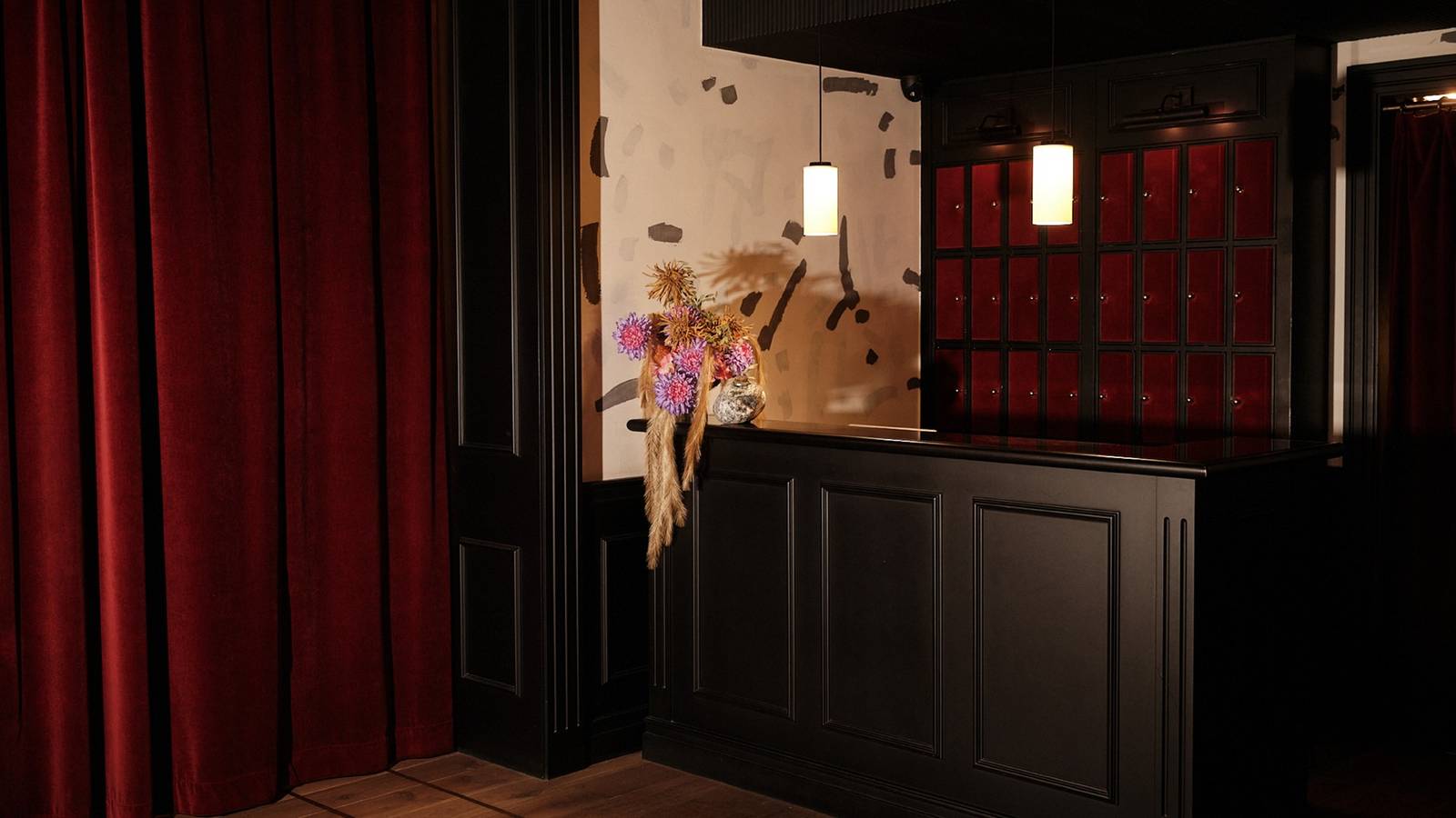 巴塞隆納 Wittmore Hotel 接待櫃台