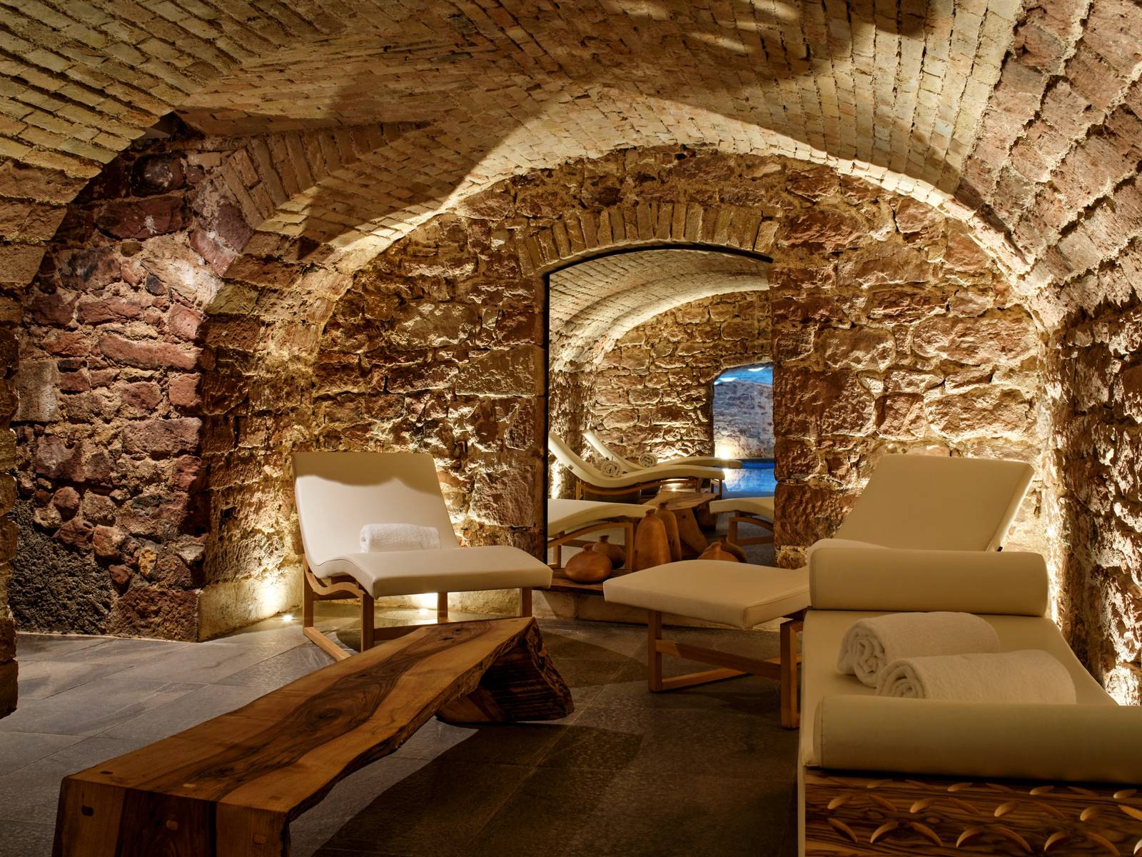 5 Terres Hôtel & Spa Spa 石砌拱頂放鬆室