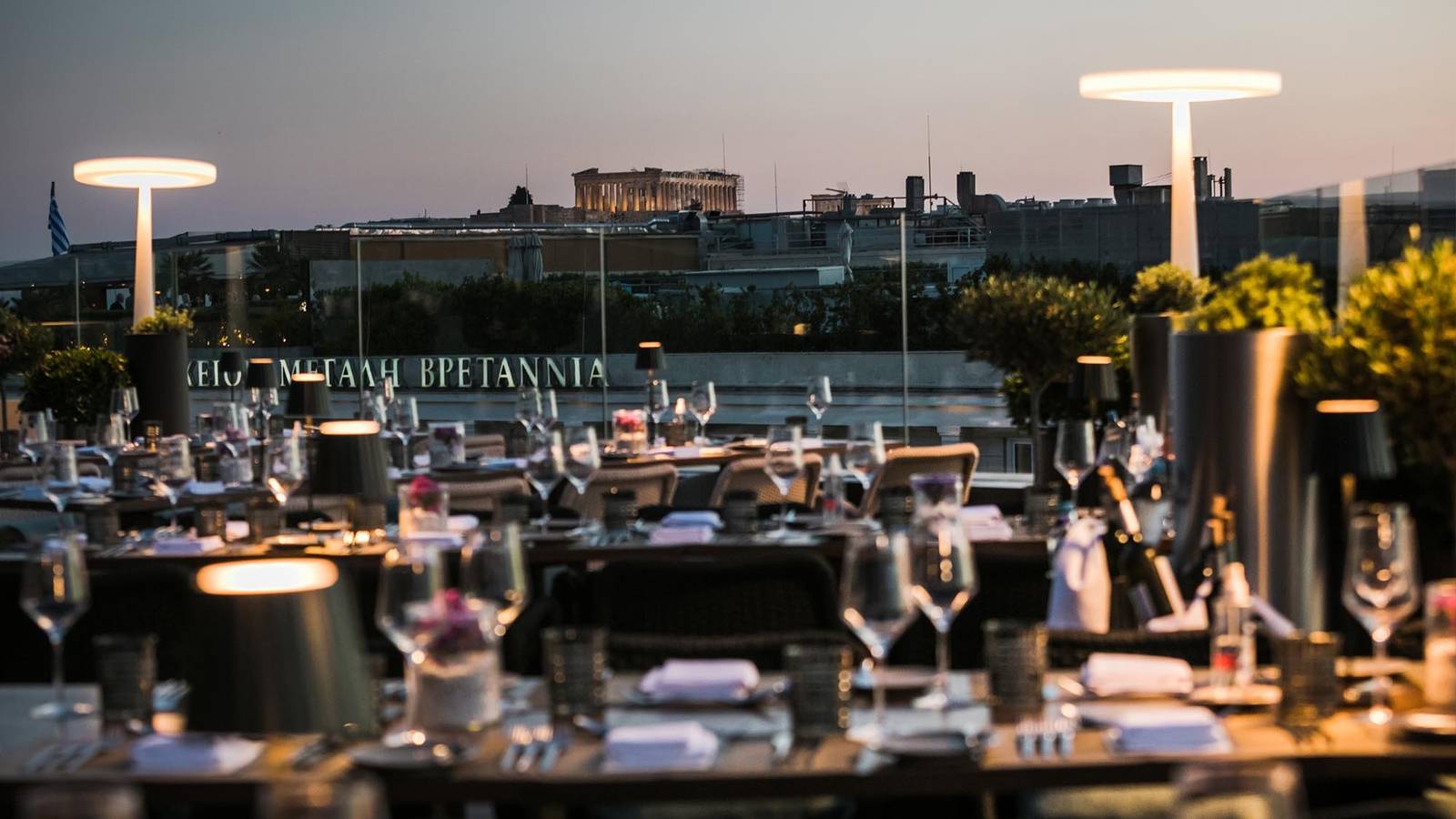 Athens Capital Hotel Mappemonde 頂樓餐廳夜景