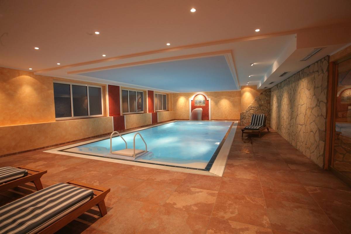 博帕德 Bellevue Rheinhotel 室內泳池