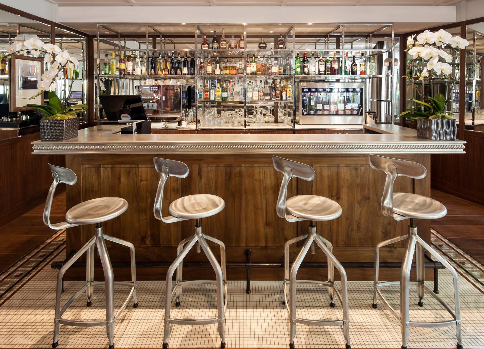 Le Bar du Boutet 吧台