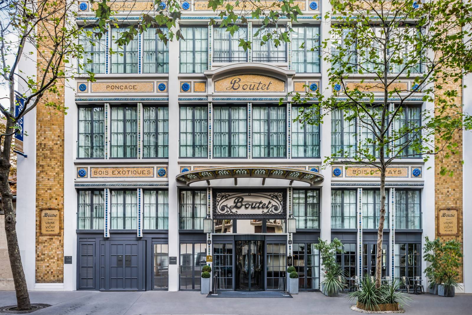 Boutet Bastille 酒店保留工業年代風格的建築立面