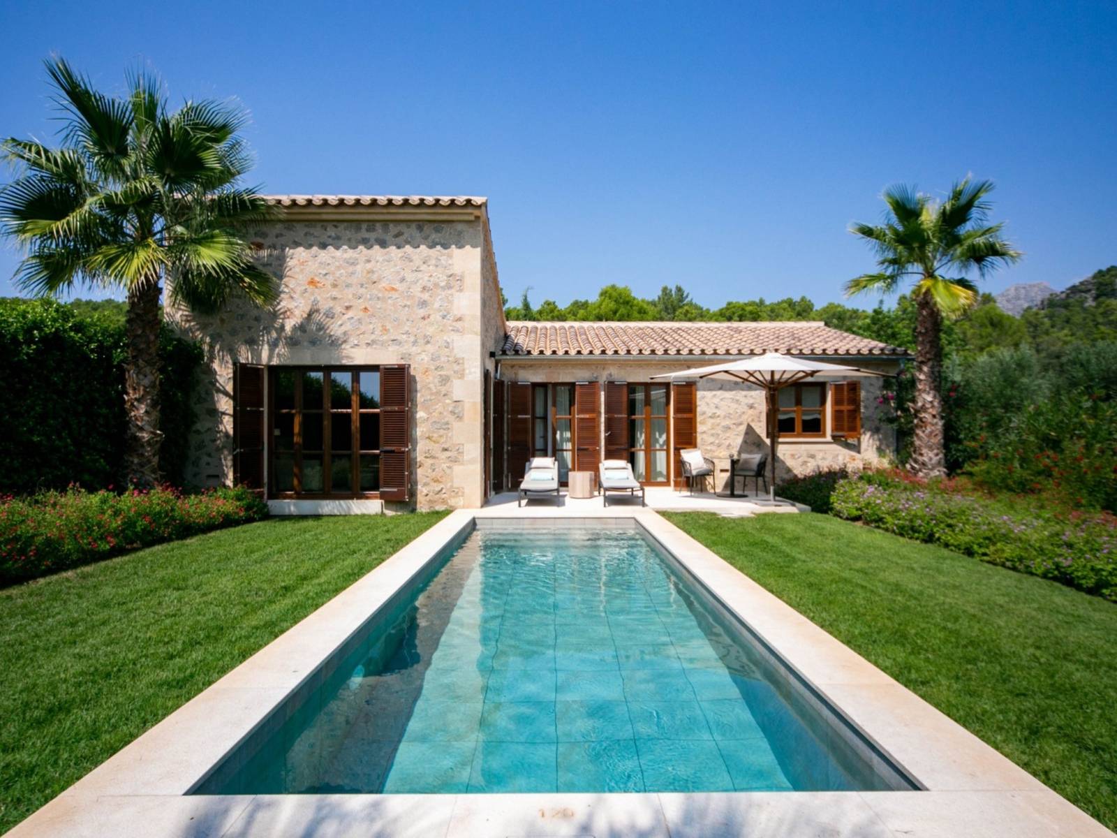 Castell Son Claret Pool Suite 私人泳池與石屋