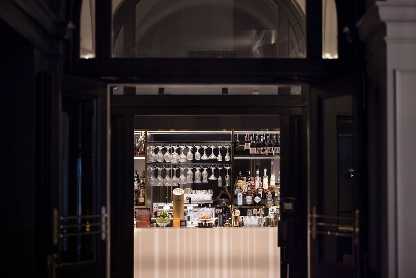 布拉格 Century Old Town Prague Kafka Bar 吧台