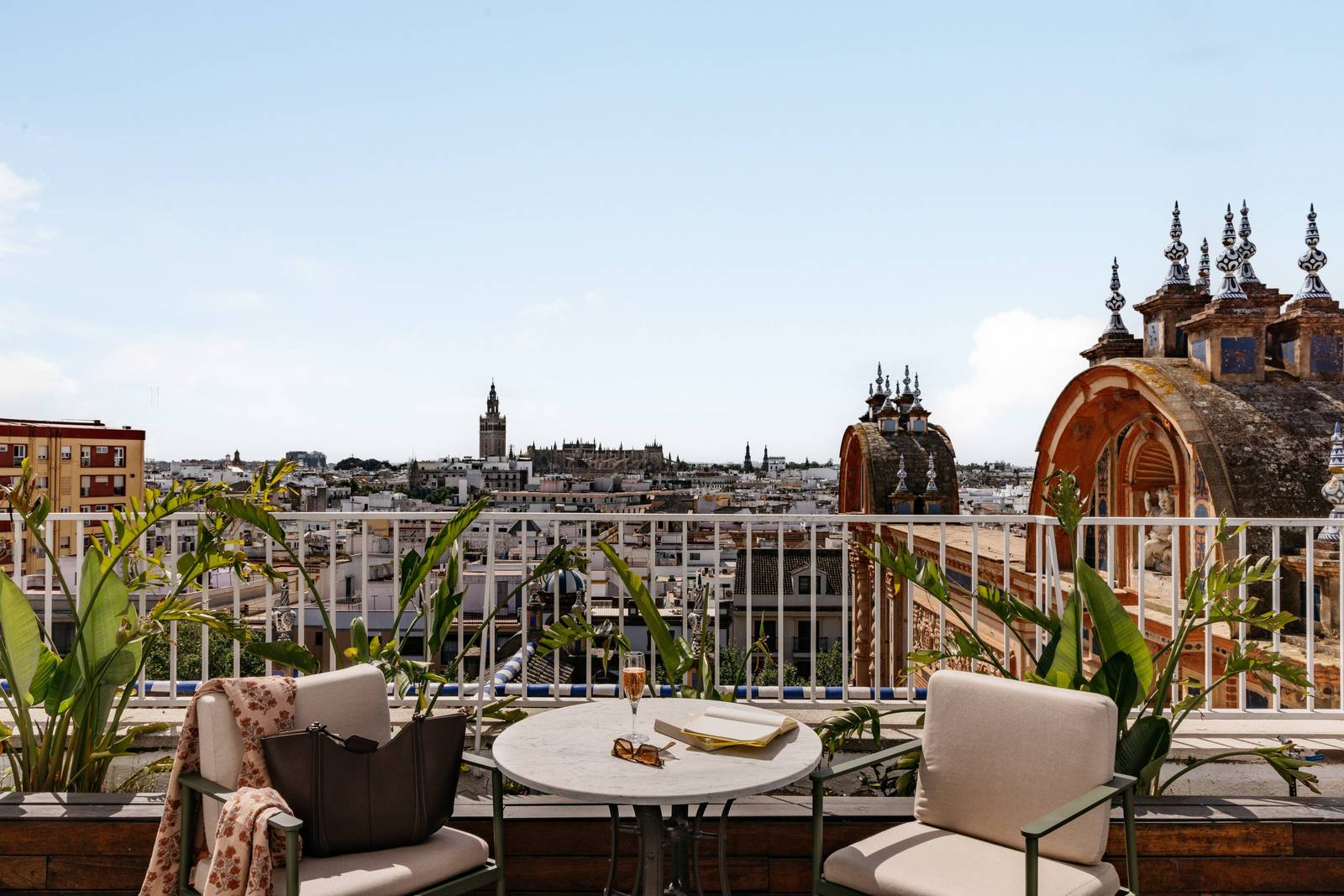 塞維亞 Hotel Colón Gran Meliá 屋頂露台遠眺吉拉達塔