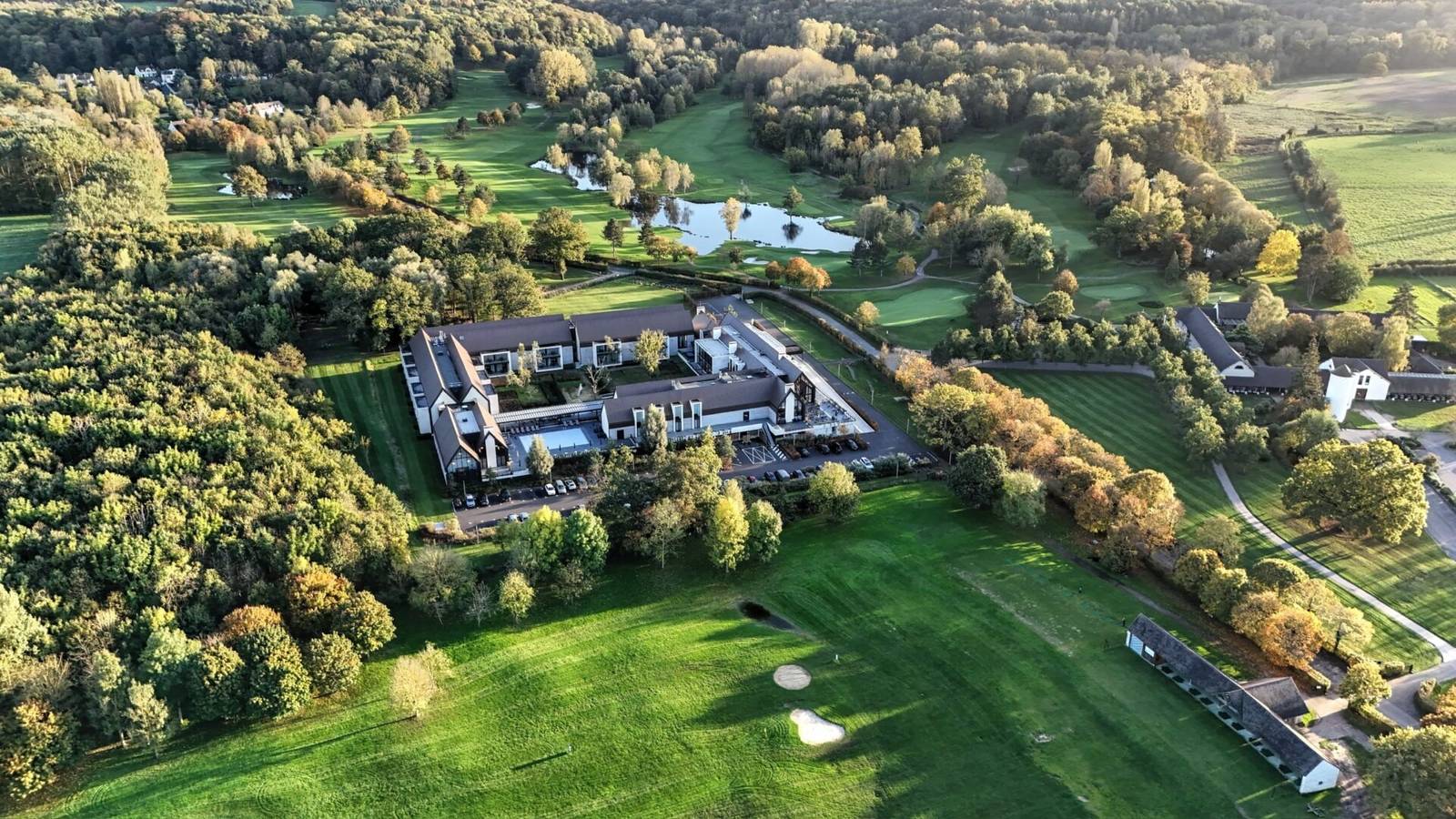 Le Domaine des Vanneaux 與 L'Isle Adam 高爾夫球場空拍