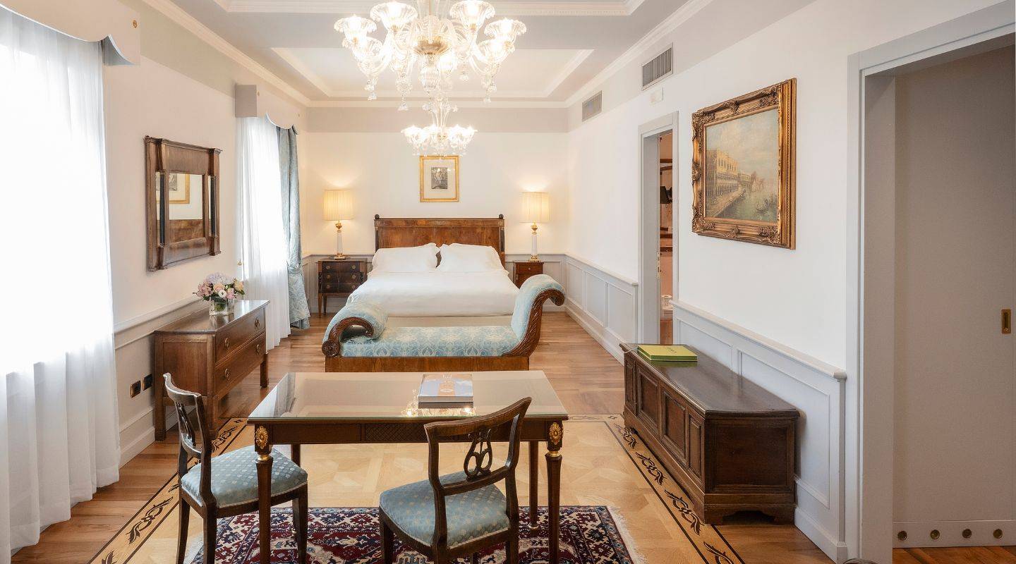 維羅納 Due Torri Hotel S. Anastasia Presidential Suite 臥室